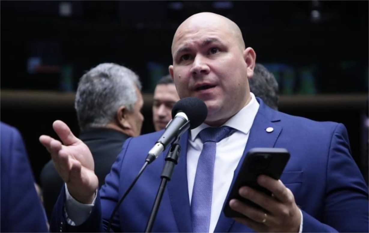 Abilio vê confissão de culpa do governo Lula após cancelamento do leilão de arroz