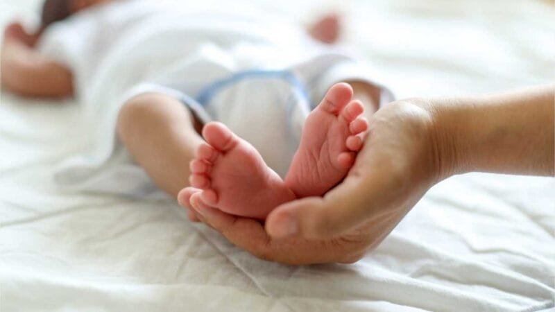 Lei de Botelho amplia divulgação do Teste do Pezinho em MT