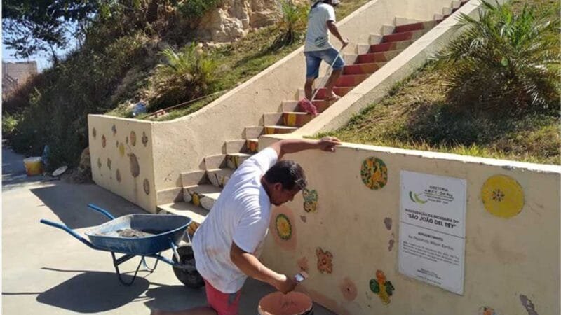 Associação de Moradores revitaliza escadaria do São João del Rey