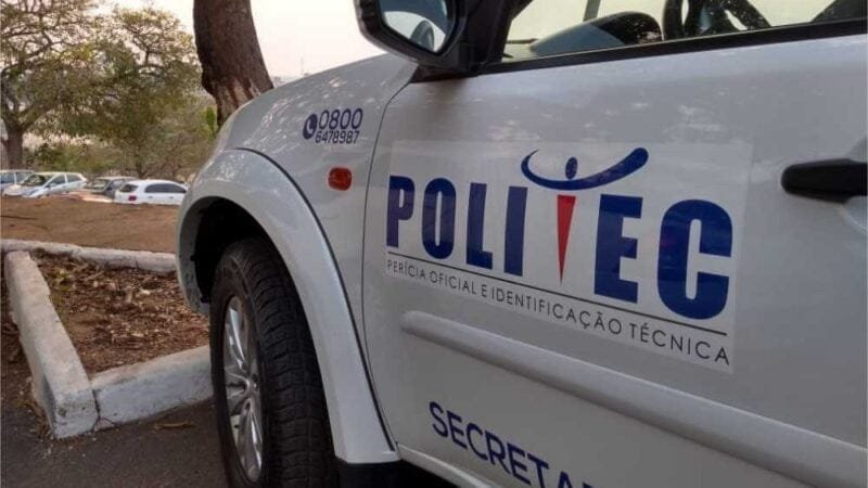 Duas pessoas morrem durante acidente entre motocicleta e carreta