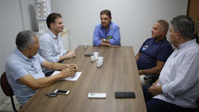 Kennedy se reúne com Sinodonto e faz compromisso de analisar proposta de criação de secretaria-adjunta