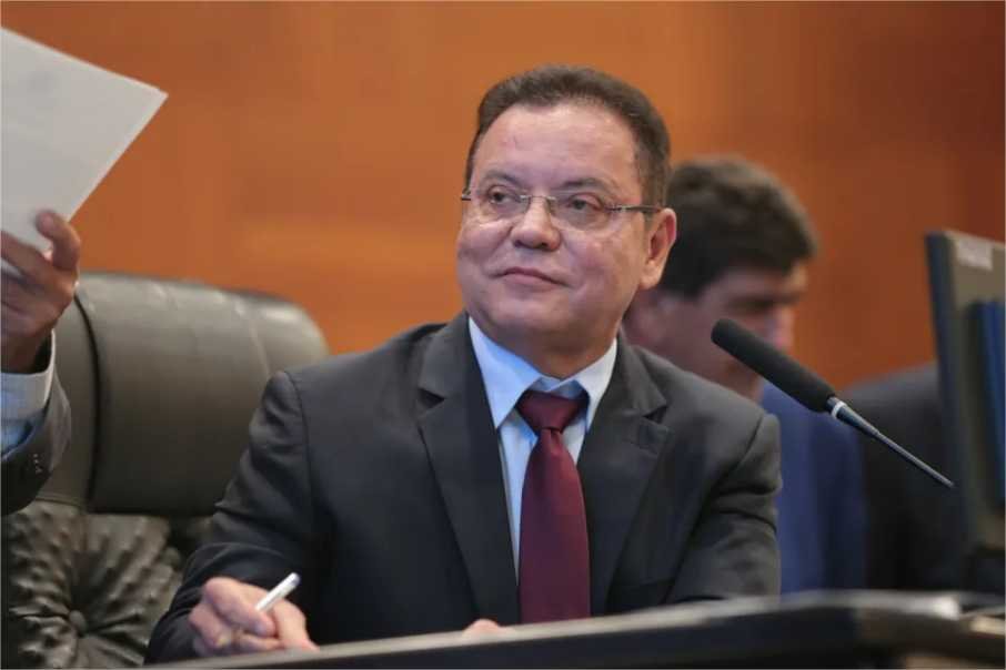 Botelho confirma afastamento da Assembleia em setembro para focar na campanha