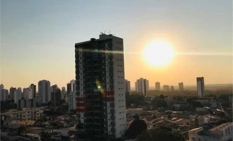 Com 41,8°C, Cuiabá quebra recorde de temperatura e lidera ranking de calor no Brasil