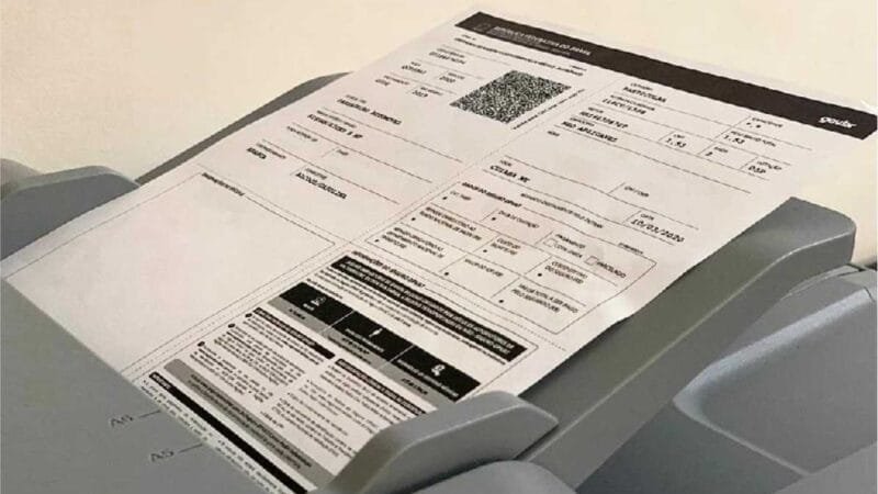 Licenciamento de veículo com placa final 8 deve ser pago até 31 de agosto