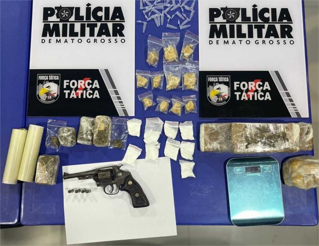 Força Tática apreende arma, munições e diversas porções de entorpecentes