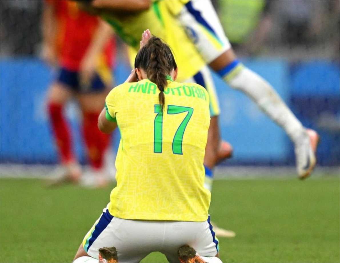 Jogadora de MT garante medalha de prata e receberá prêmio de R$ 130 mil do Governo do Estado