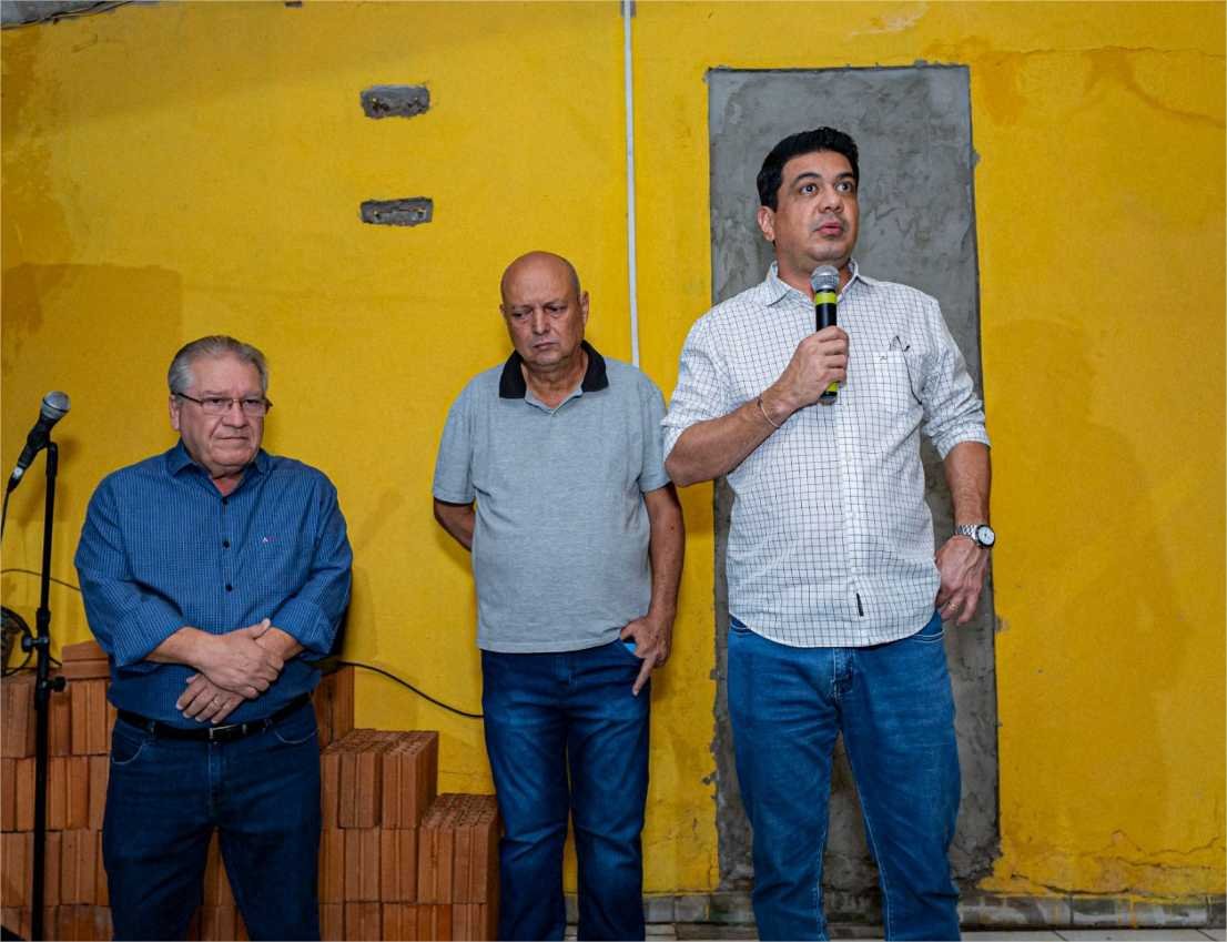 Kalil se reúne com moradores, aponta investimentos na região do Cristo Rei e projeta futuro do município