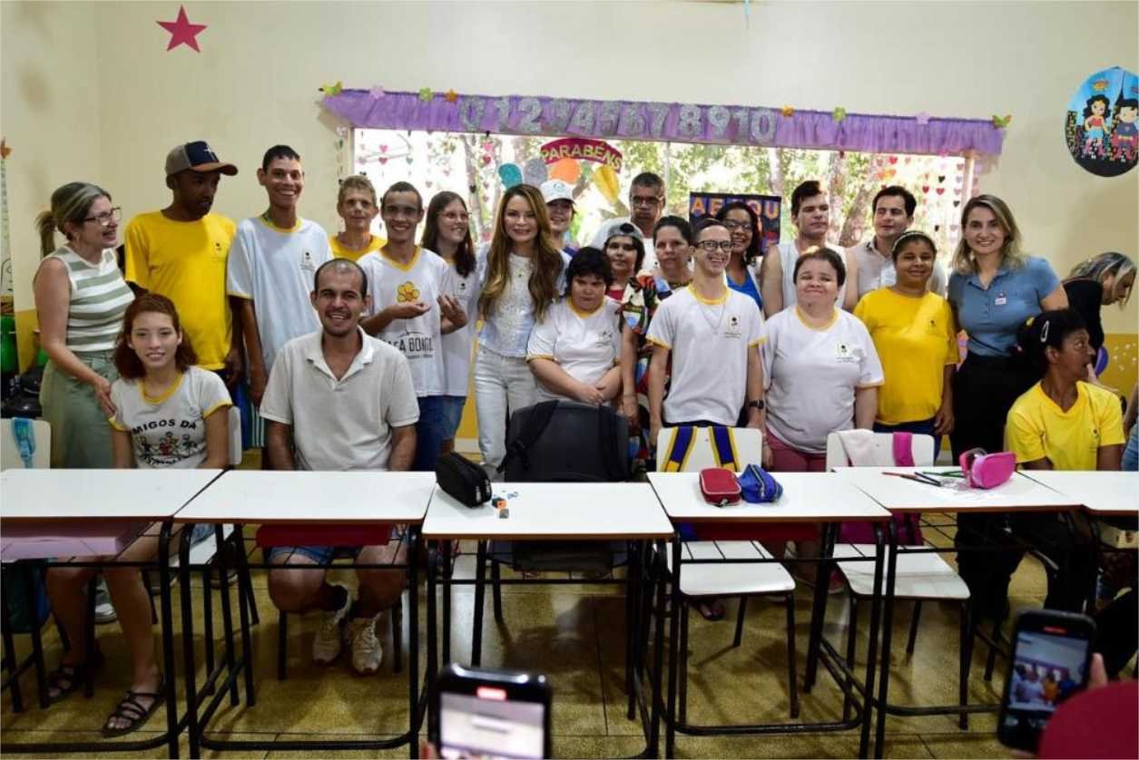 Primeira-dama de MT participa do Mutirão da Cidadania em Juara e reforça apoio à educação especial