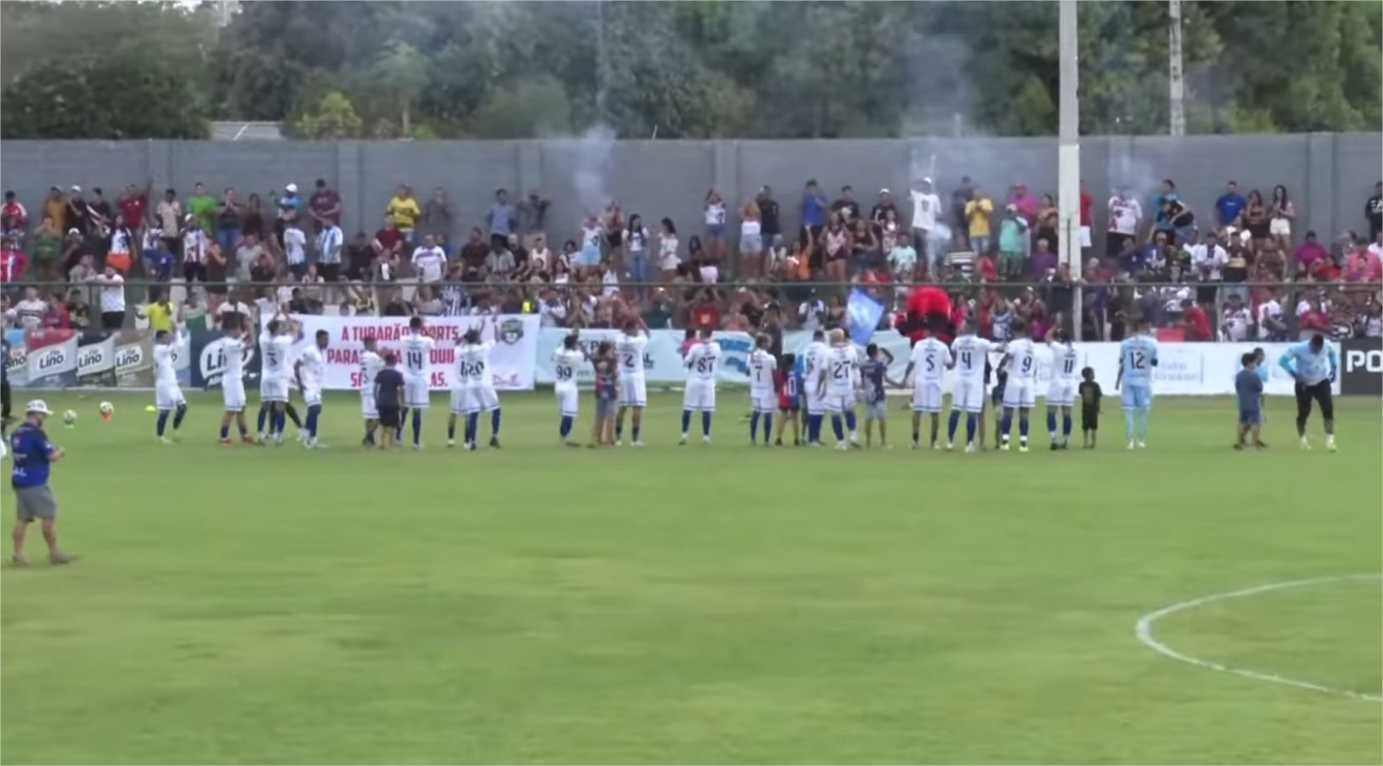 Torcida lota o Dito Souza no início da semifinal do Peladão