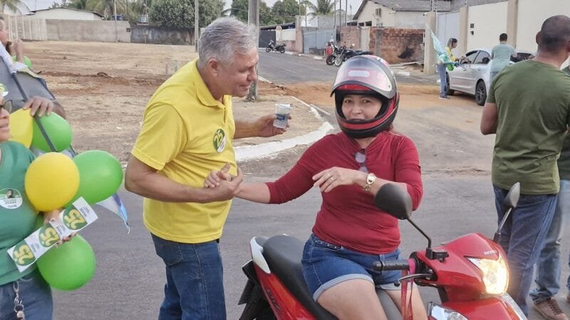 Maurão recebe carinho da comunidade que adotou sua família desde a chegada em Água Boa