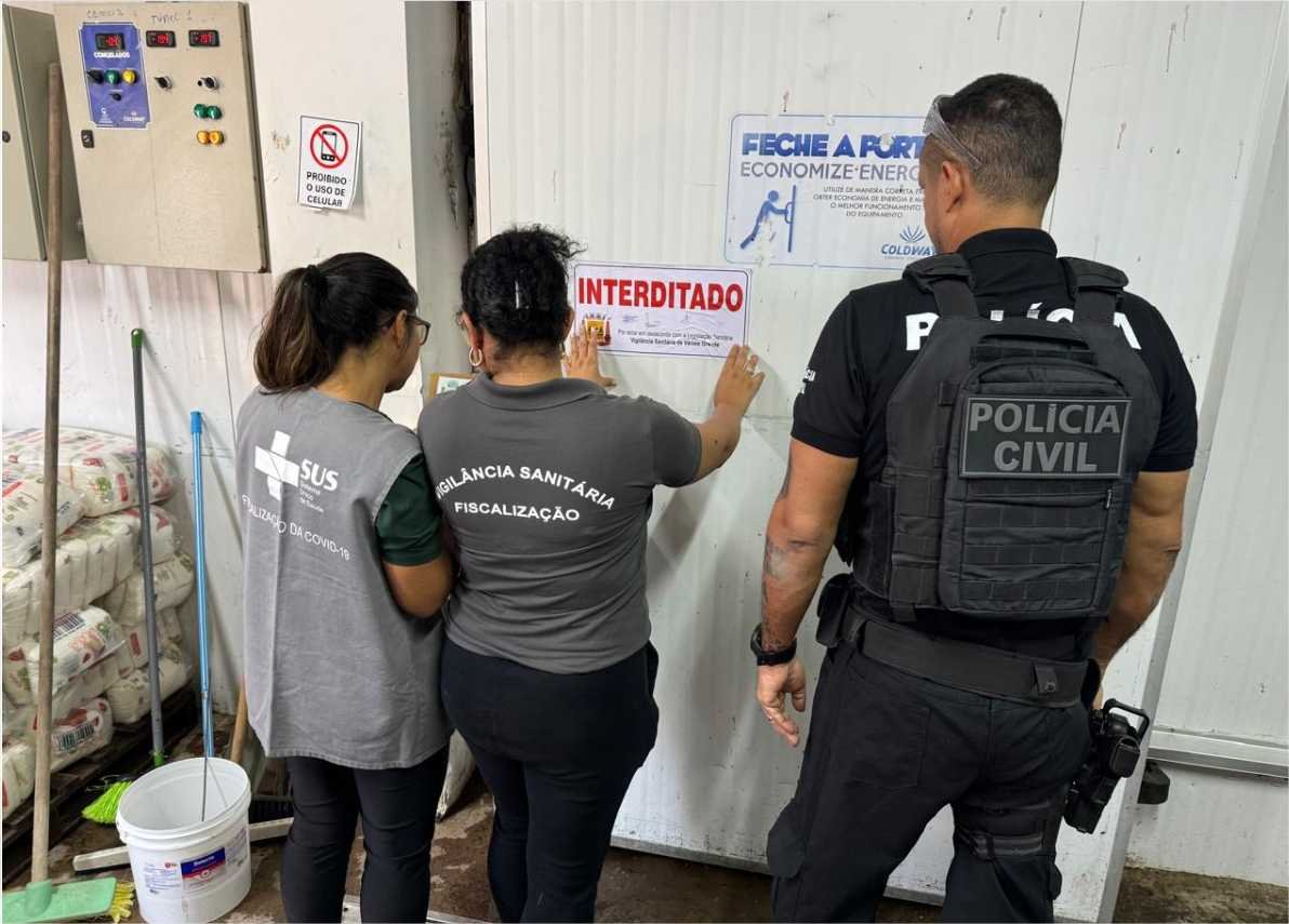 Polícia Civil e Vigilância Sanitária fecham fábrica clandestina de açaí em Várzea Grande