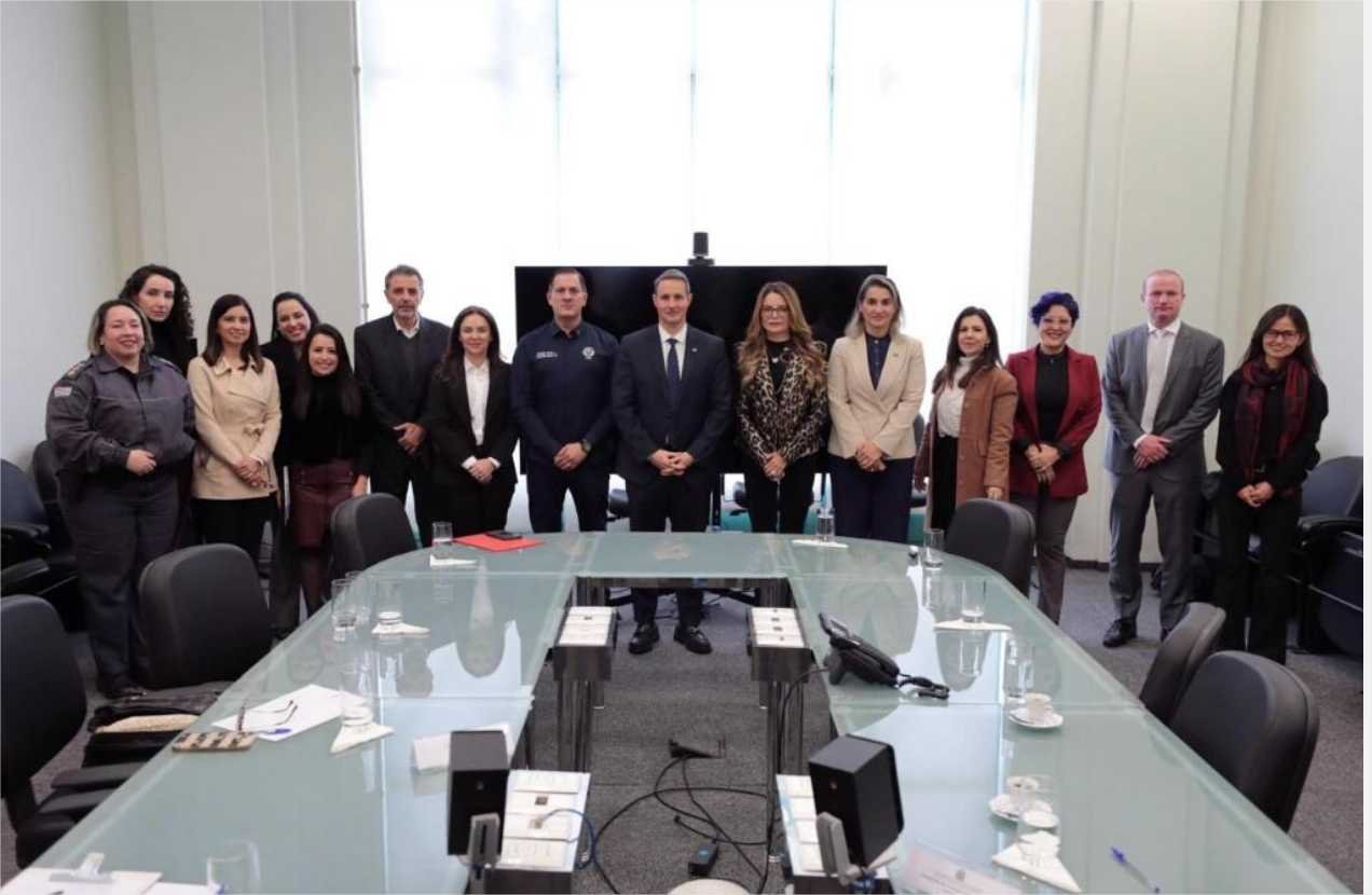 Primeira-dama de MT e comitiva do estado trocam informações com a Secretaria de Estado de Segurança Pública de SP