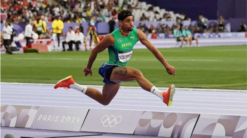 Atletas mato-grossenses vão disputar as finais do futebol feminino e salto triplo