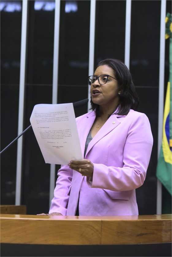Gisela lamenta ausência de Abilio na votação de pacote antifeminicídio