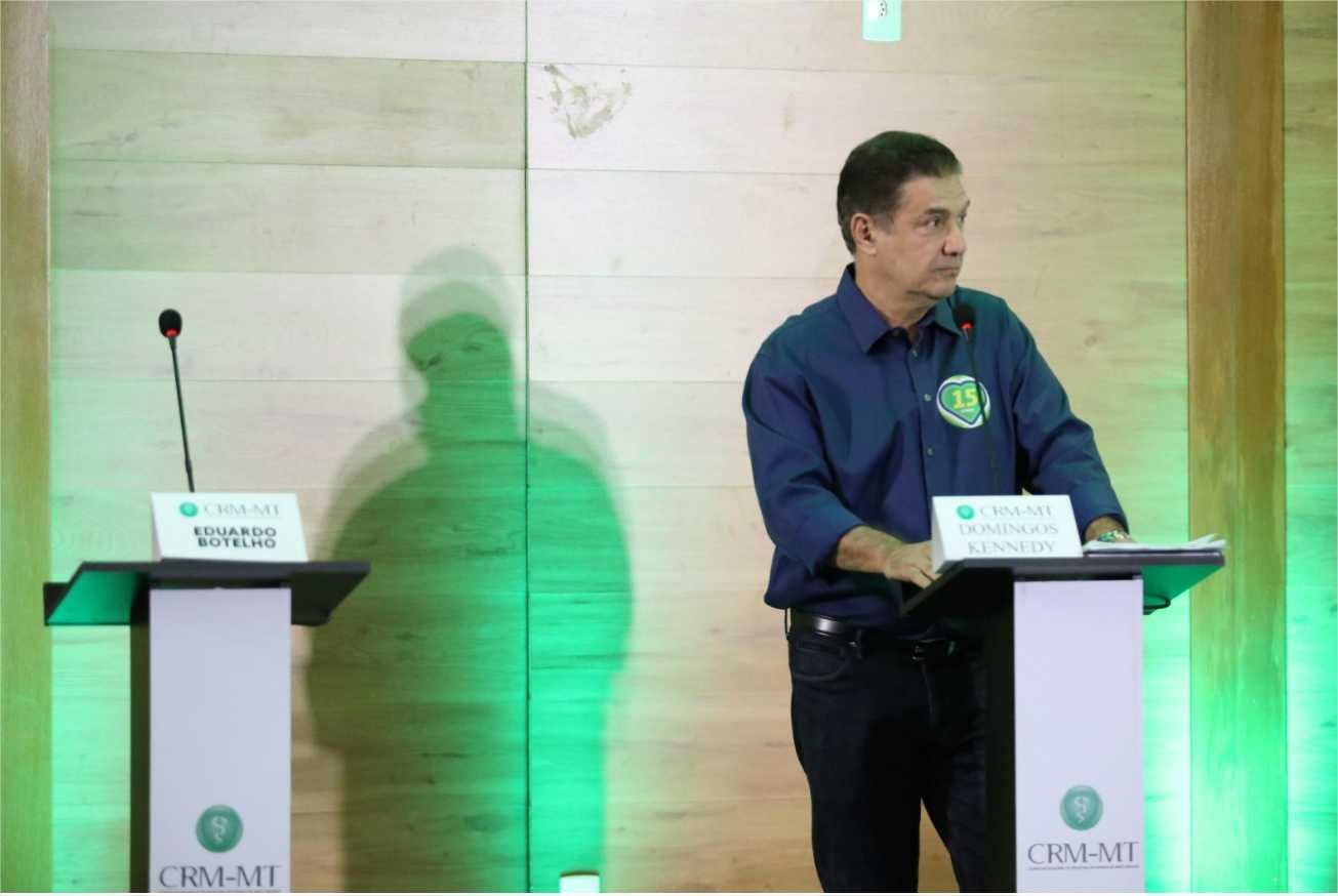 Diferente dos adversários, Kennedy apresenta plano para honrar os salários dos prestadores de serviço da Saúde Municipal