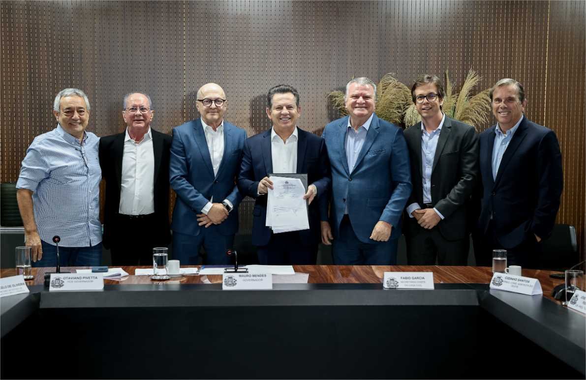 Governo de MT é o 1° do país a assinar contrato com seguro de obra