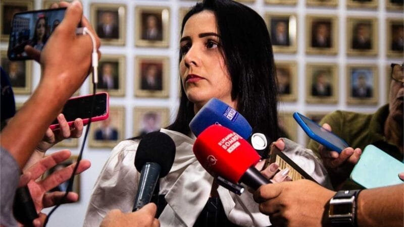 Deputada comemora pacote antifeminicídio e destaca ação do Judiciário com grupos reflexivos