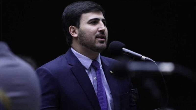 Projeto de lei propõe acompanhamento da evolução do patrimônio dos políticos durante o mandato