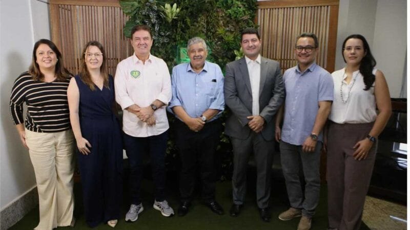 Kennedy quer perfil técnico e com experiência em gestão para comandar a Saúde