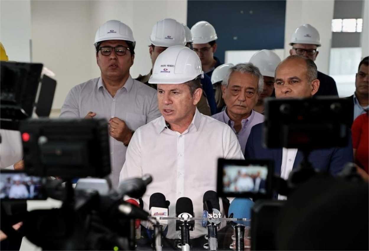 “Diziam que era um prédio condenado e sem jeito, e hoje temos 70% das obras prontas”, afirma governador