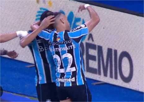 Grêmio vence o Flamengo e respira na briga contra a degola