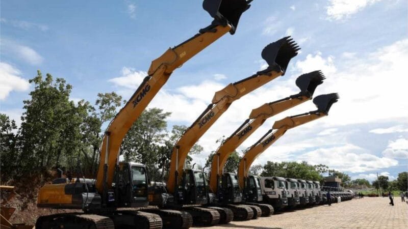 Governo de MT entregou 1.185 máquinas e caminhões para fortalecimento dos pequenos produtores e melhorias em infraestrutura