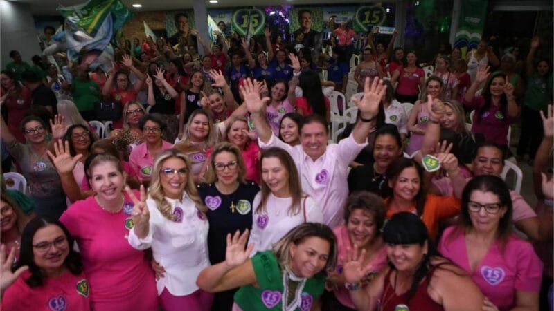 Com casa cheia, Kennedy assina Carta Compromisso para manter os avanços dos direitos das mulheres em sua gestão