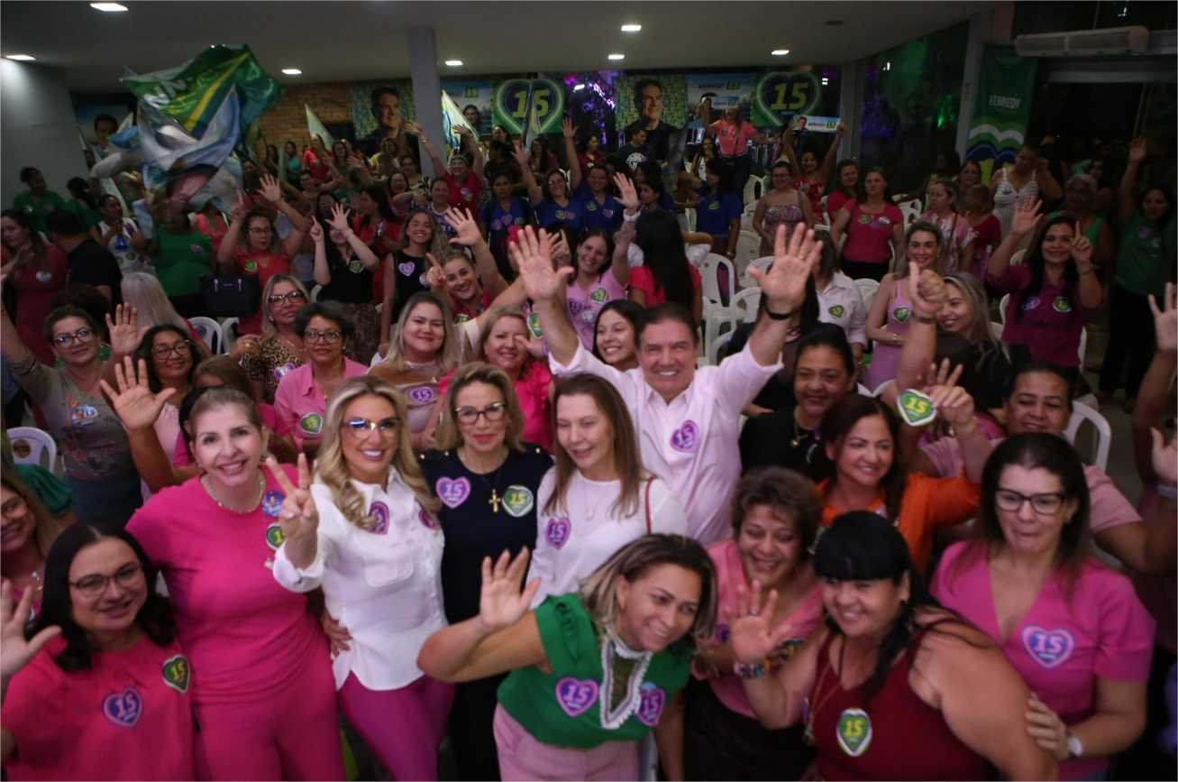 Com casa cheia, Kennedy assina Carta Compromisso para manter os avanços dos direitos das mulheres em sua gestão