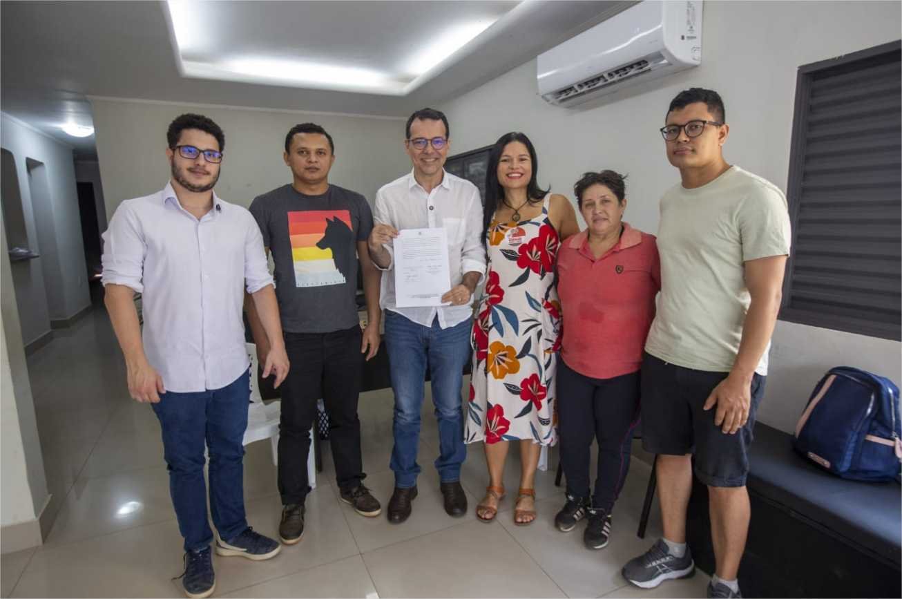 Lúdio ouve demandas e firma compromisso com servidores da Assistência Social