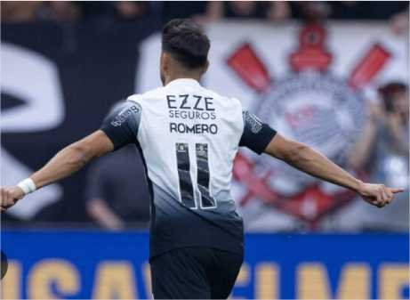 Corinthians vence o Atlético-GO na estreia de Depay