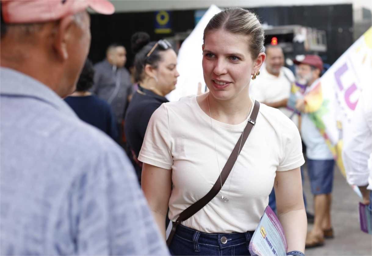 “Vamos reconstruir o Shopping Popular com apoio do governo federal e ajudar os comerciantes”, reafirma Rafaela Fávaro