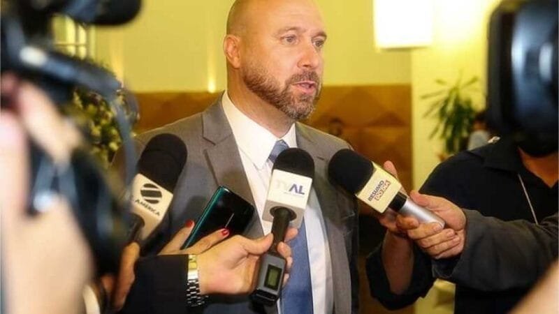 Beto Dois a Um lamenta ataques contra Botelho e diz Ludio e Abilio tentam enganar o eleitor