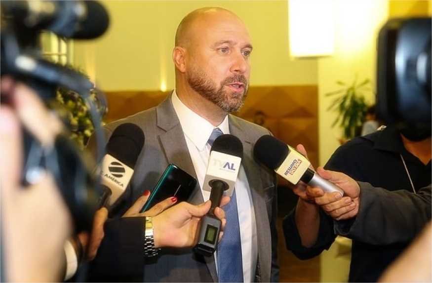 Beto Dois a Um lamenta ataques contra Botelho e diz Ludio e Abilio tentam enganar o eleitor