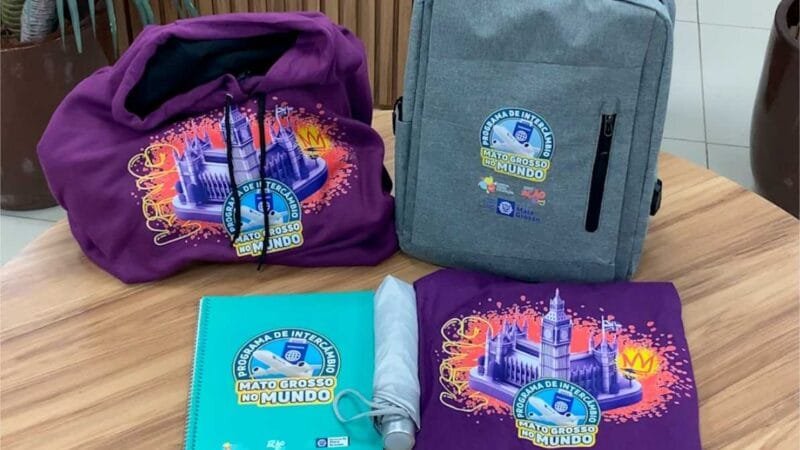 Estudantes que farão intercâmbio na Inglaterra receberão kit viagem nesta sexta-feira (04)