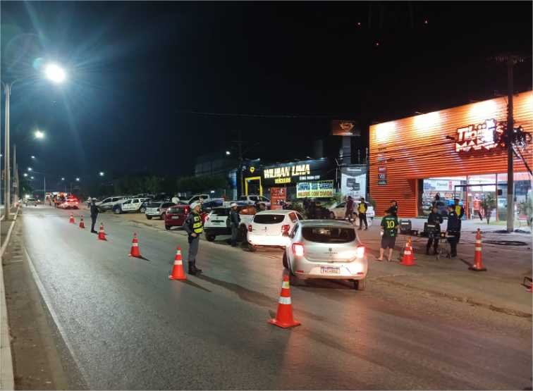 Fiscalizações da Operação Lei Seca prendem 14 condutores em avenida de Cuiabá