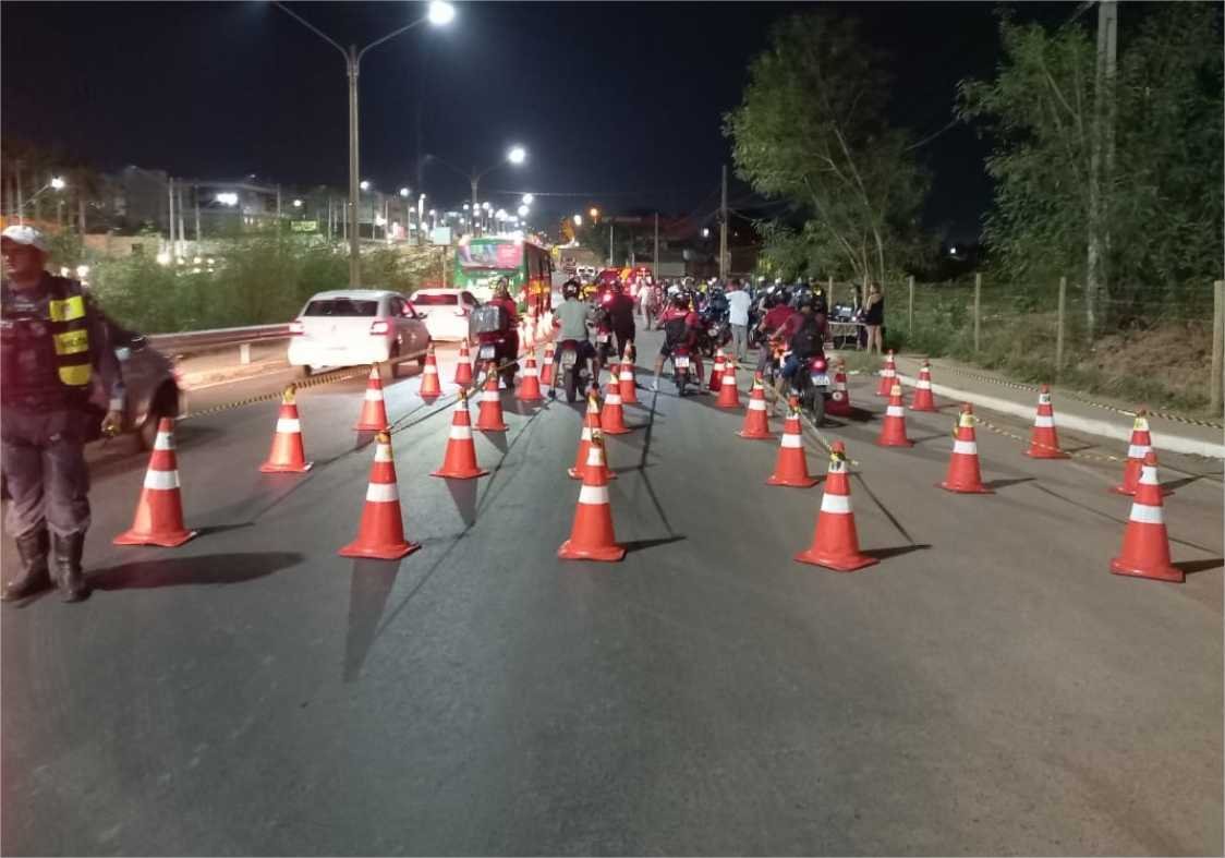 Operação Lei Seca termina com quatro motociclistas presos por embriaguez e 81 veículos removidos