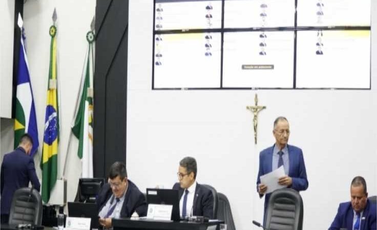 Câmara de Cuiabá aprova requerimentos, vetos e projetos de lei nesta quinta-feira (31)