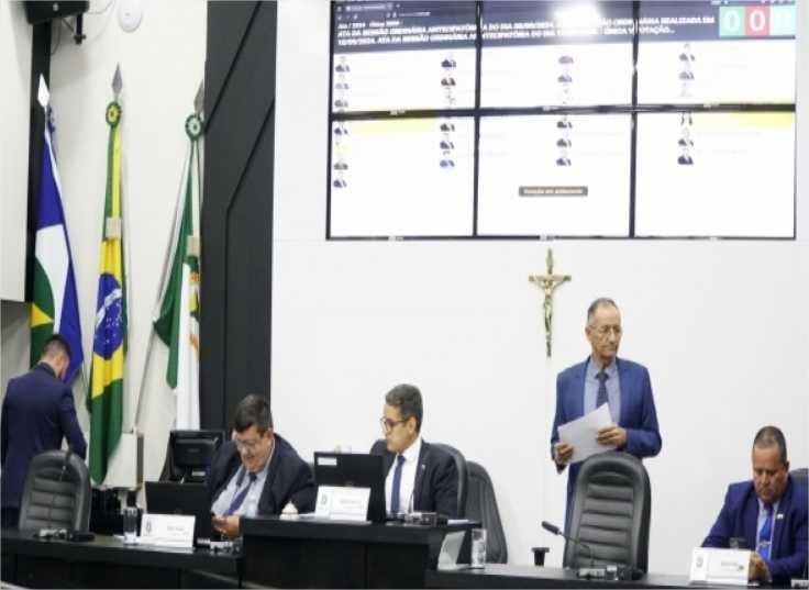 Câmara de Cuiabá aprova requerimentos, vetos e projetos de lei nesta quinta-feira (31)