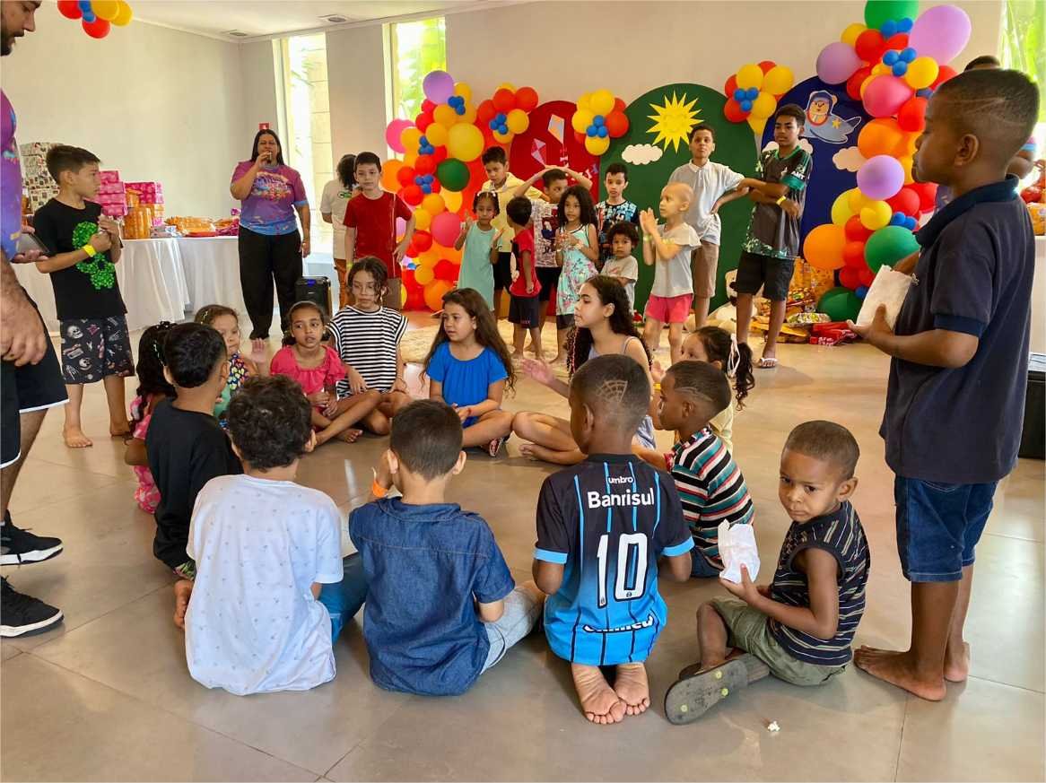 Assistidos da AACCMT celebram o Dia das Crianças com programação especial