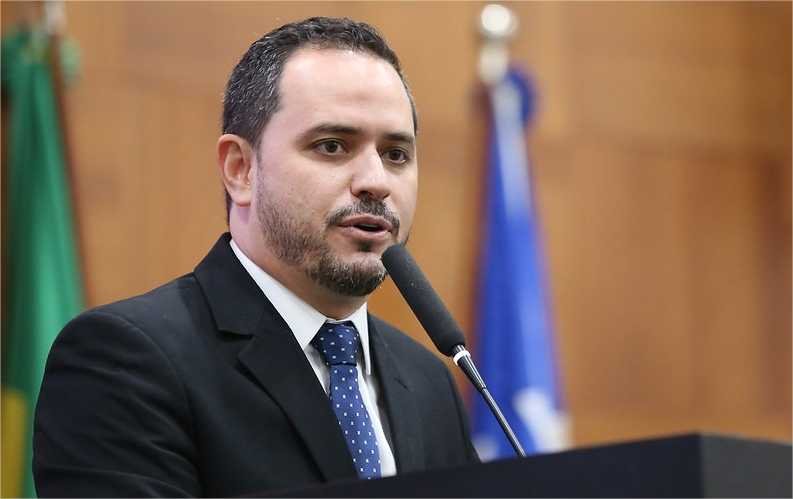 Assembleia derruba veto e proposta de Diego que beneficia advocacia vira lei