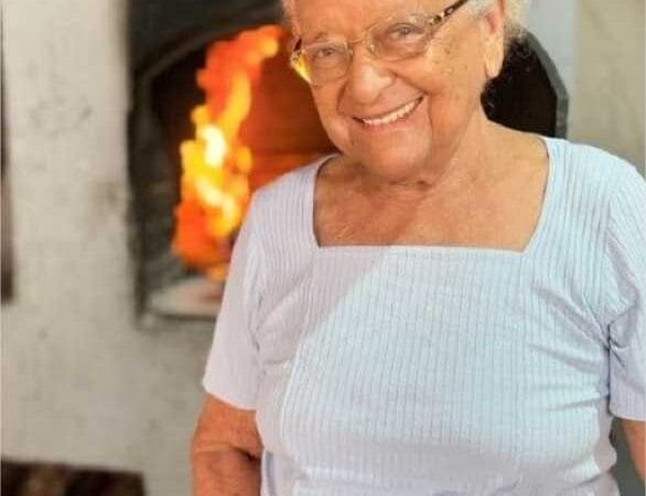 Corpo de Dona Eulália é velado na Capela Santa Rita em Cuiabá