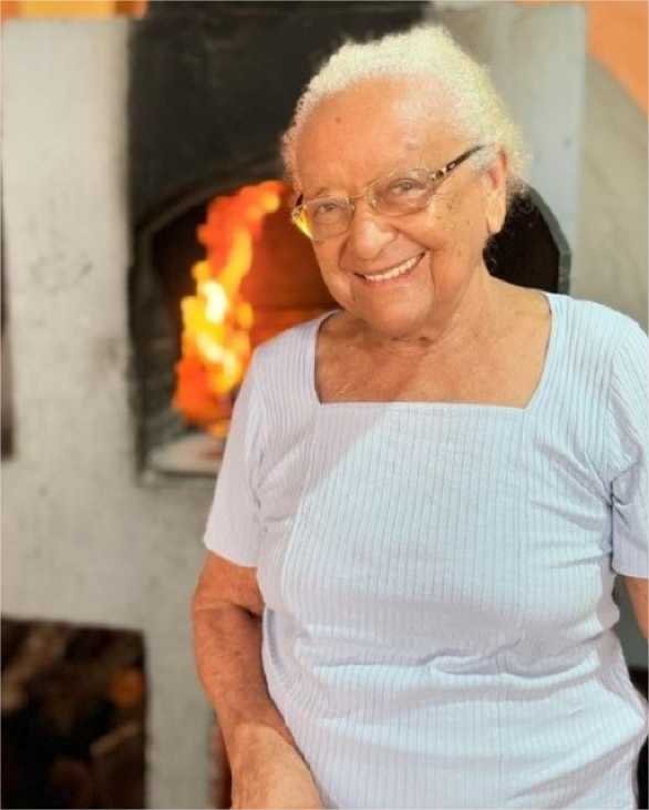 Corpo de Dona Eulália é velado na Capela Santa Rita em Cuiabá