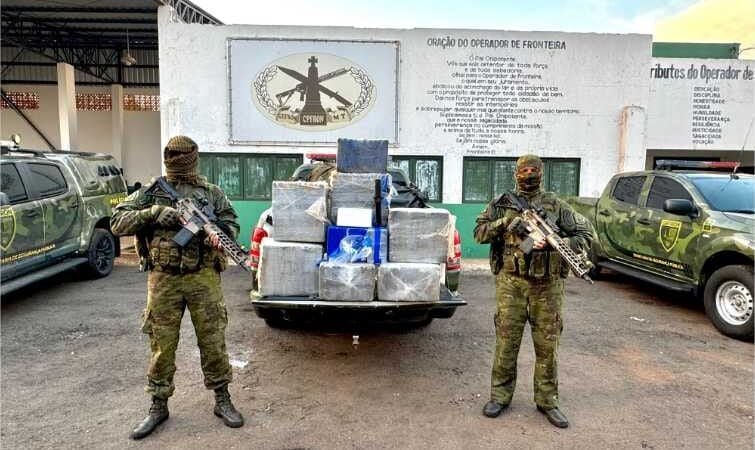 Gefron apreende 236 quilos de cocaína e causa prejuízo de R$ 5,9 milhões ao crime organizado
