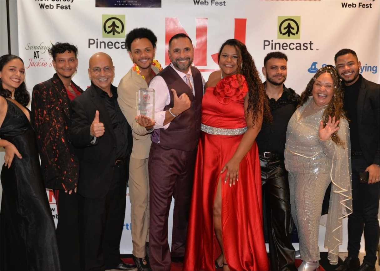 Egressos da MT Escola de Teatro continuam voando alto e conquistam prêmio internacional