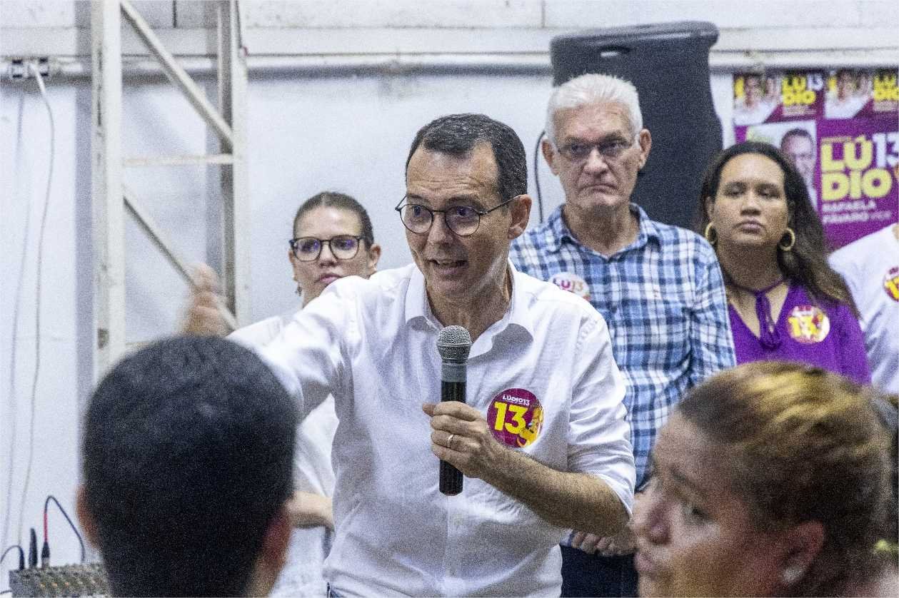 Abílio parte para o desespero, tenta induzir juíza a erro, ataca escolas e cria factoides na reta final