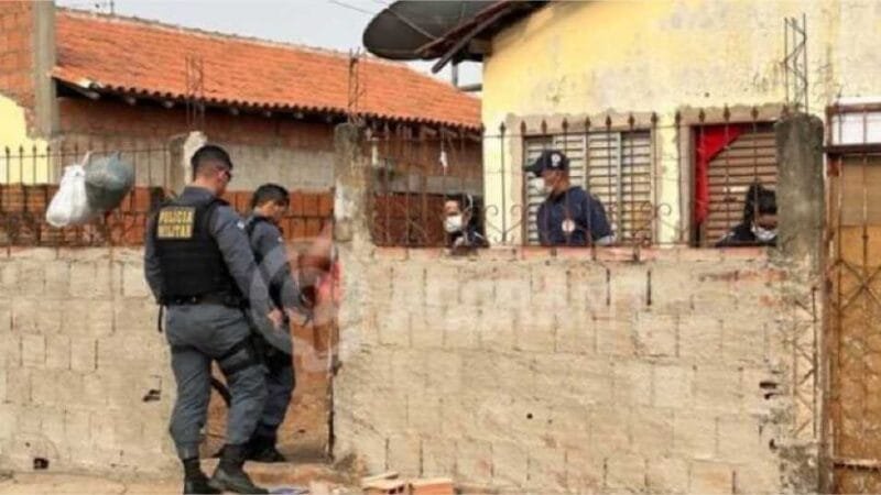 Mulher esfaqueia marido até a morte depois de supostas agressões