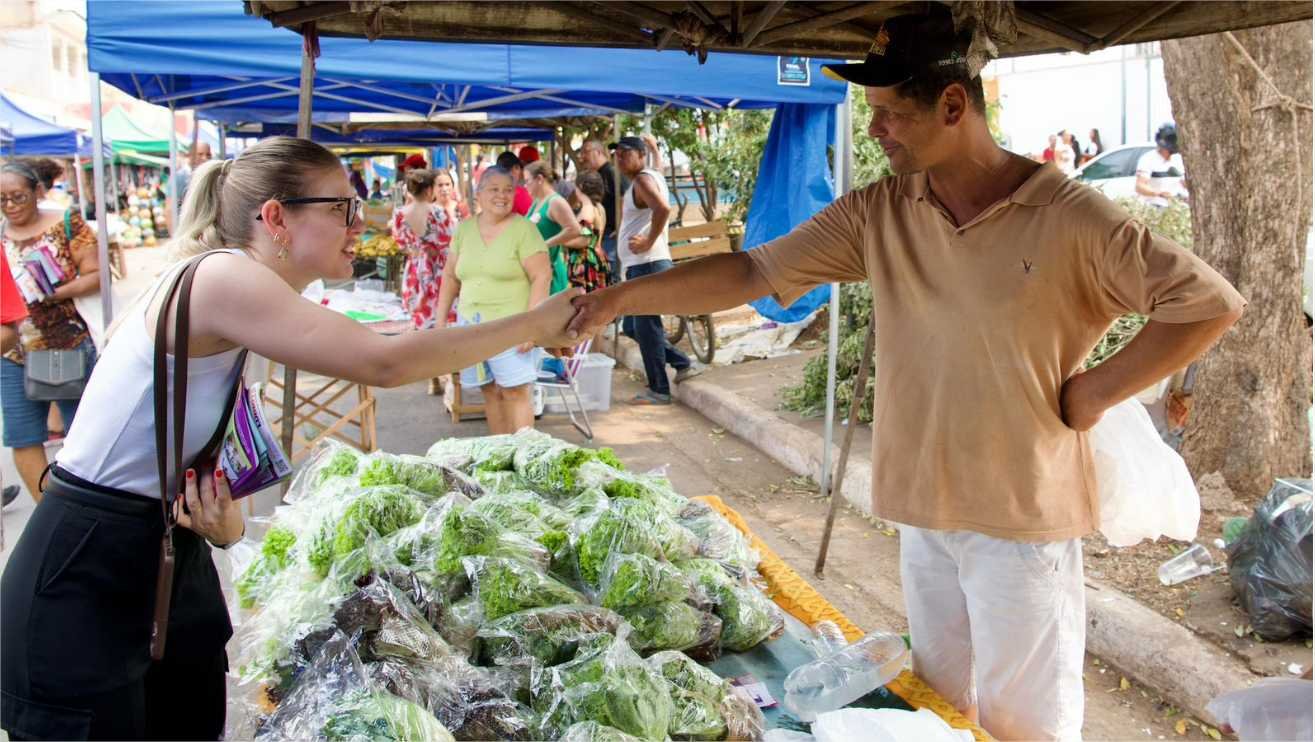 Rafaela Fávaro reforça as propostas de Lúdio para combater a pobreza e garantir alimentação digna