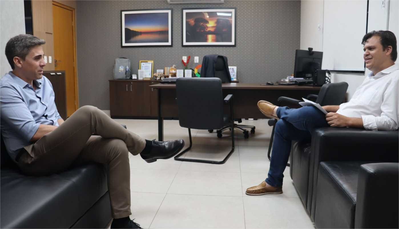 Deputado Thiago Silva reúne com Secretário da Seduc e cobra construção de Escola no Alfredo de Castro