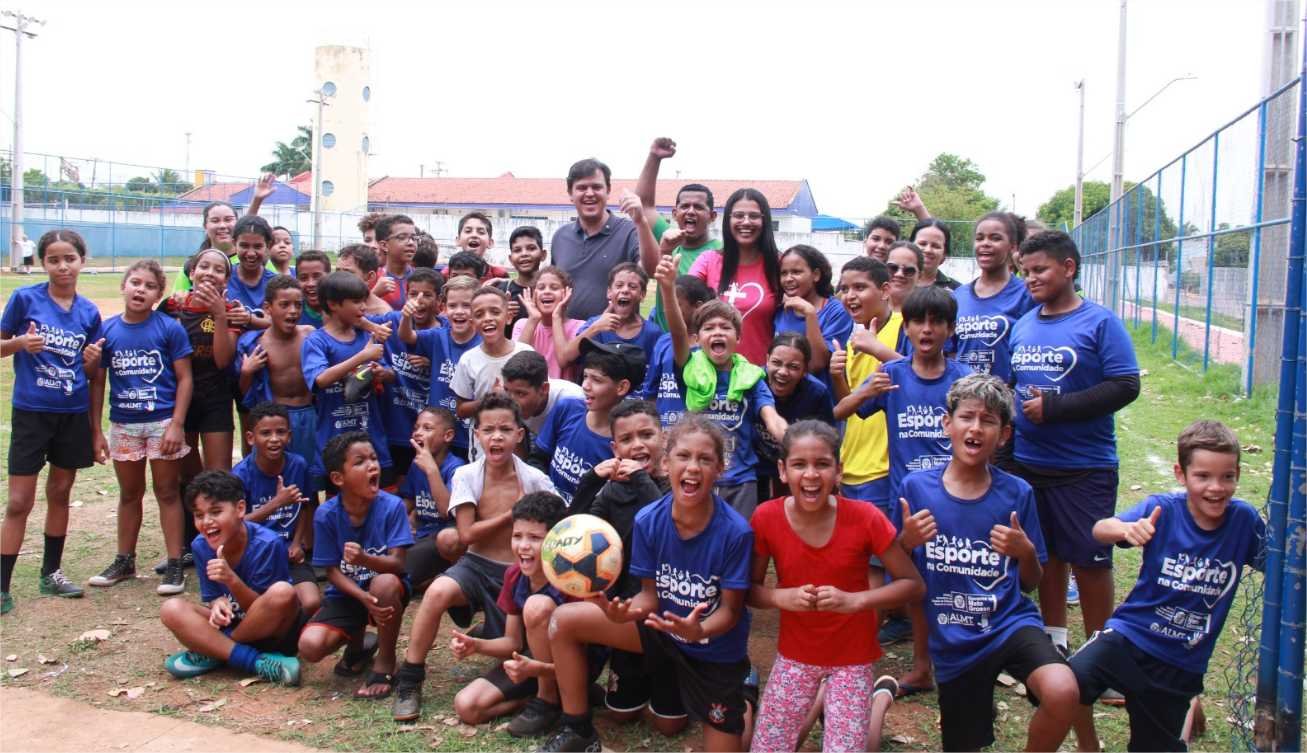 Thiago Silva promove inclusão e saúde para jovens com o projeto “Esporte na Comunidade”