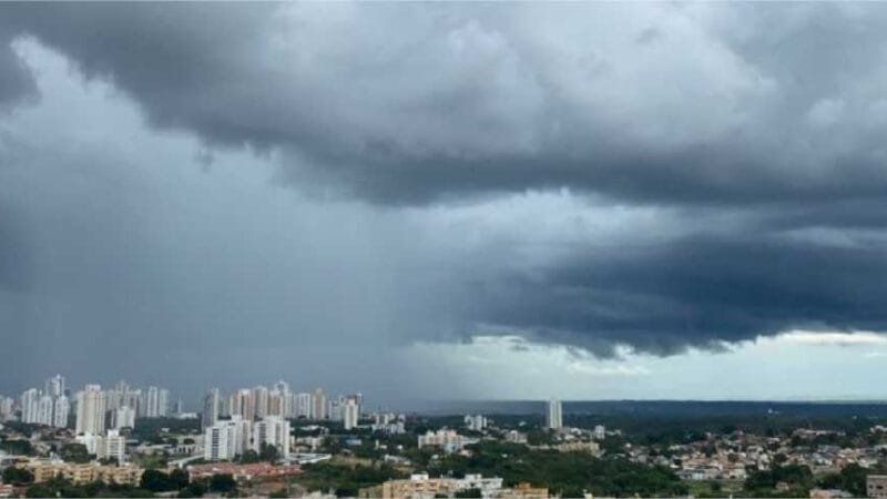 Pancadas de chuva devem cair nesta semana, mas calor prevalece em Cuiabá